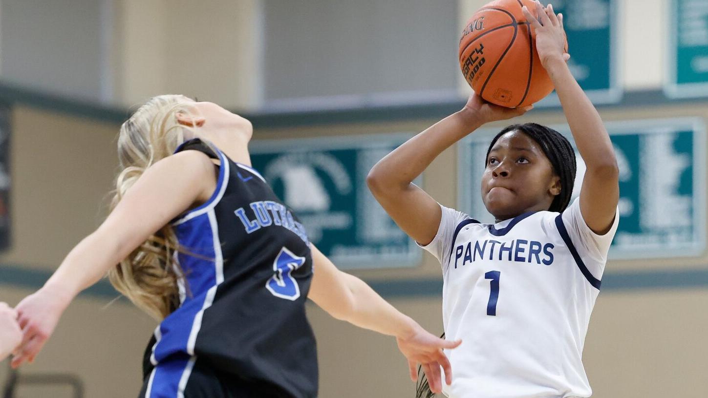 Loganne Love uses tough love to help Principia claim Midwest Invitational crown